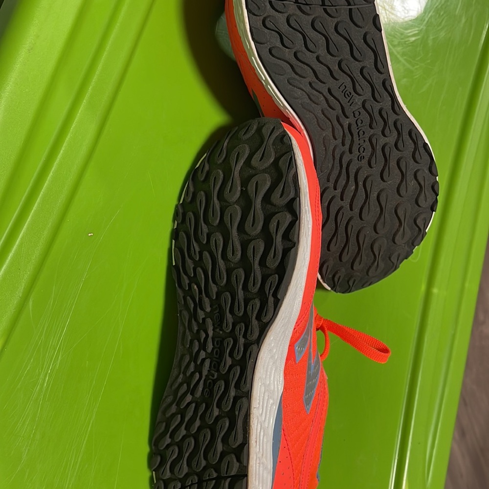 Women’s New Balance Wore One Time Size 9 - image 3
